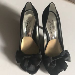 The touch of Nina. Black shoes. Worn once.